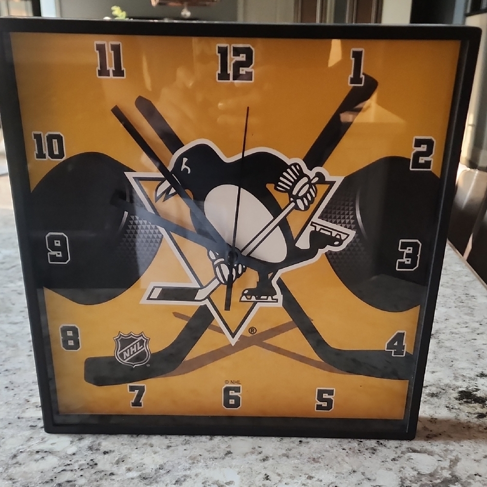 NHL Pittsburgh Penguins Black and Gold Penguins Wall Clock